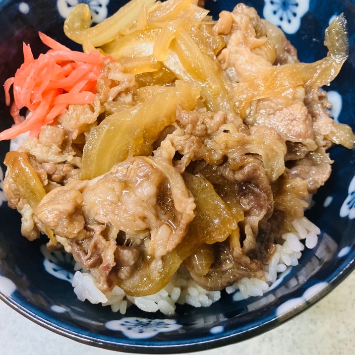 「簡単なのに本格」玉ねぎトロトロつゆだく牛丼